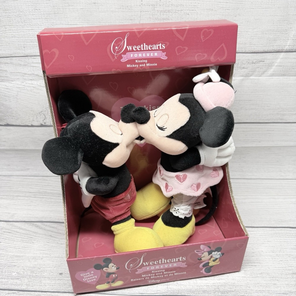 Disney Mickey & Minnie Mouse Kissing Plush Sweethearts Forever Valentine New